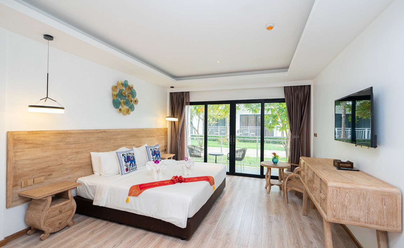 Royal Yao Yai Island Beach Resort