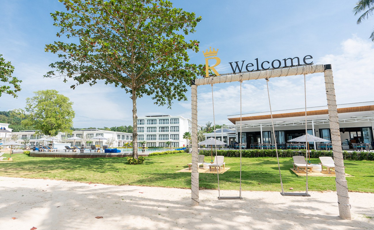 Royal Yao Yai Island Beach Resort